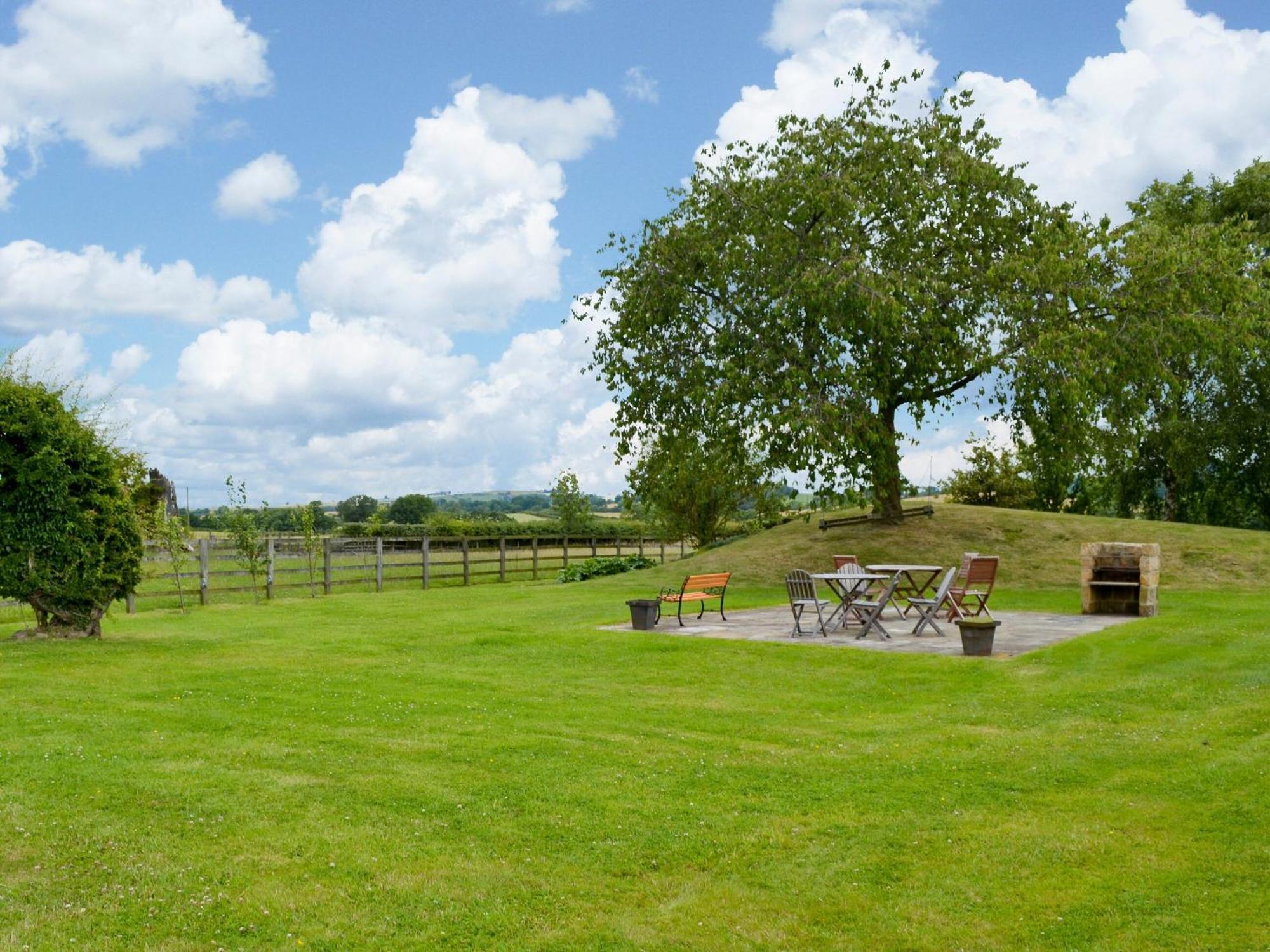 Hurworth - 25565 Nether Silton Exterior photo